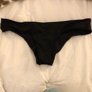 Black rip curl seamless bottoms, cheeky!